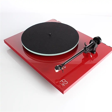 Rega Planar 2 rød med Carbon Pick-up 